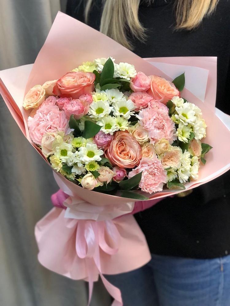 Букет нежные объятья в Кезе Букет цветов из: Гвоздики, Розы и Хризантемы в Кезе