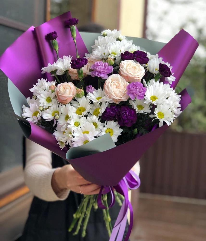 Букет цветов из: Хризантемы, Гвоздики и Розы в Кезе