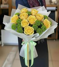 Букет сочно-зеленый в Кезе Букет цветов из:  Хризантемы и Розы в Кезе