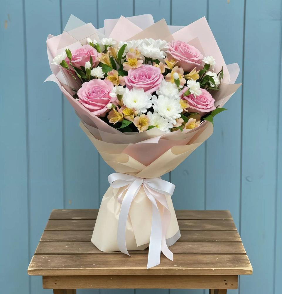 Букет французская меренга в Кезе Букет цветов из: Гвоздики, Орхидеи и Розы в Кезе