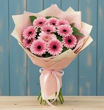 Букет пурпурно-розовый в Кезе Букет цветов из:  Герберы в Кезе